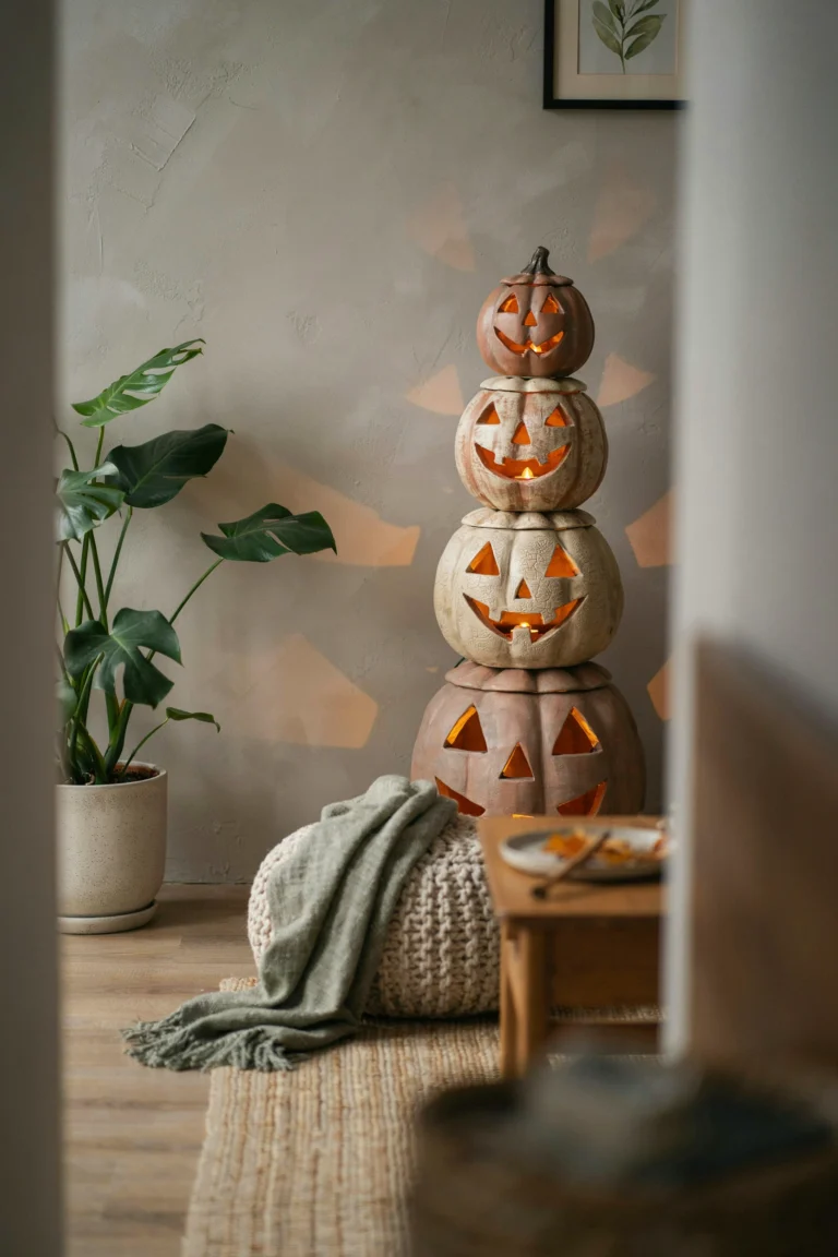 24 Simple Halloween Apartment Decor Ideas for Rentals